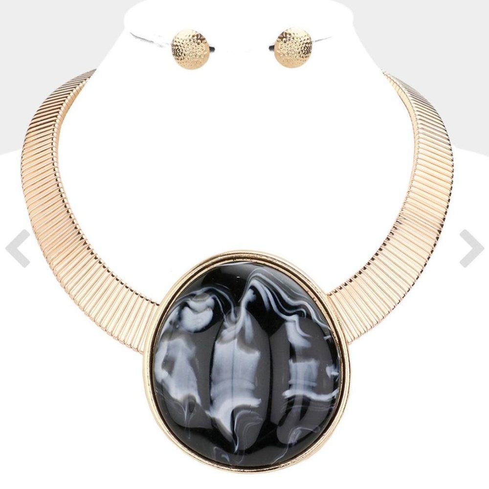 Gold Necklace with Marble Pendant